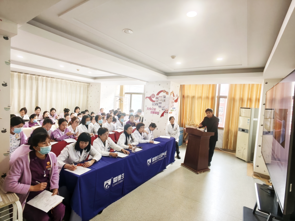 新版规范，安全升级 | 我院举办《临床用血技术规范（2025年版）》专题培训